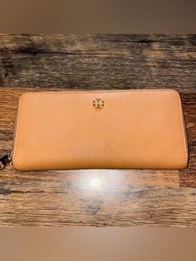 Tory Burch Zip Around Wallet - Tan